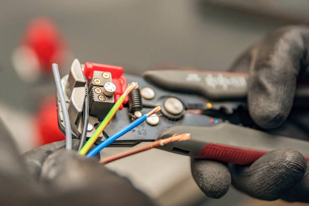 Best Home Electrical Repair  in Dania Beach, FL